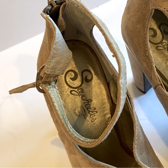 Seychelles Nude Suede Peep toe Ankle Strap Platform Shoe - Picture 6 of 8